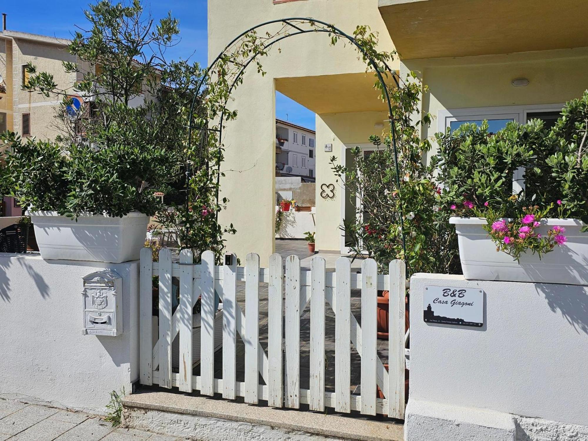 Bed and Breakfast Casa Giagoni Santa Teresa Gallura Exterior foto